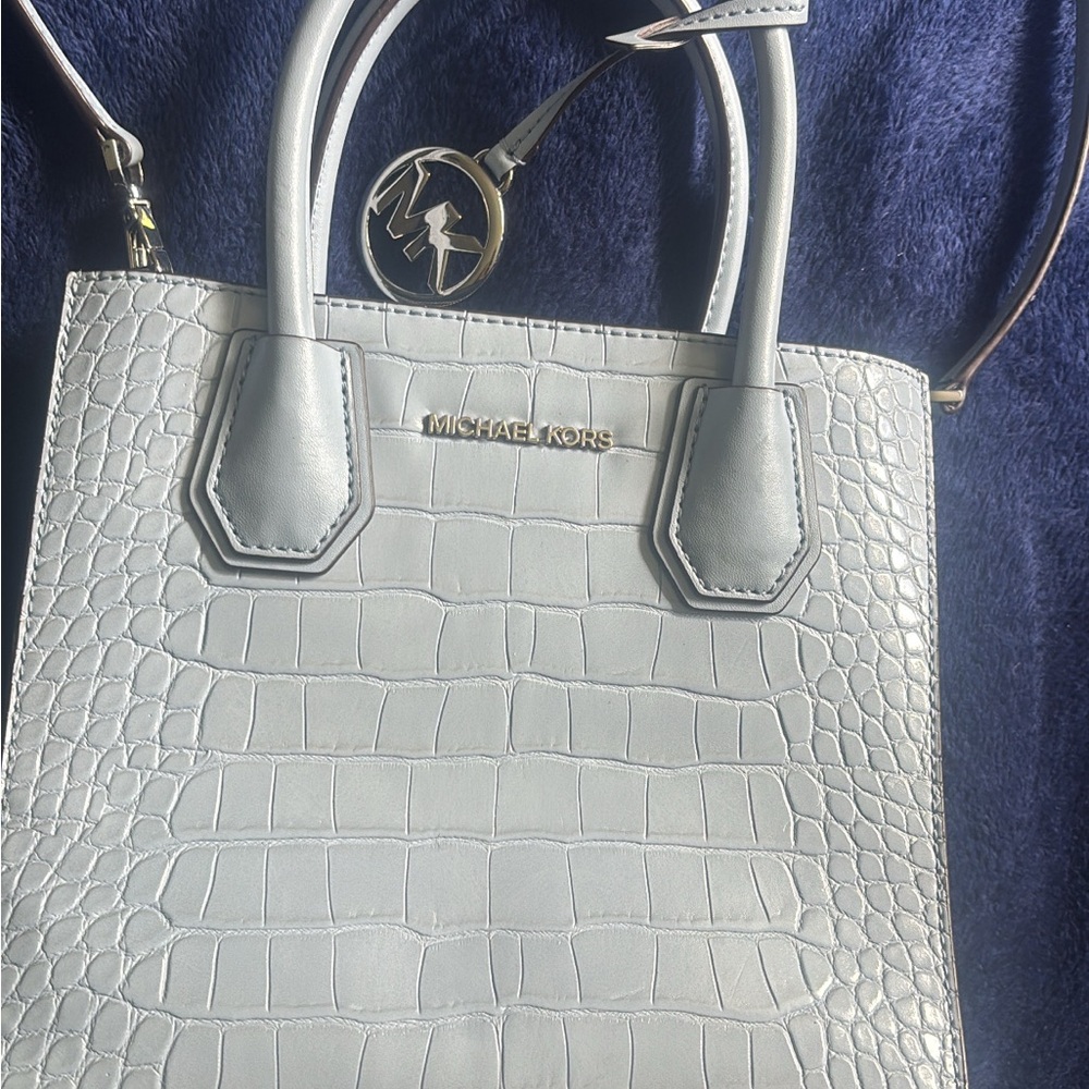 Michael Kors Sky Blue Mini Bag with Structured Design - Picture 5 of 5